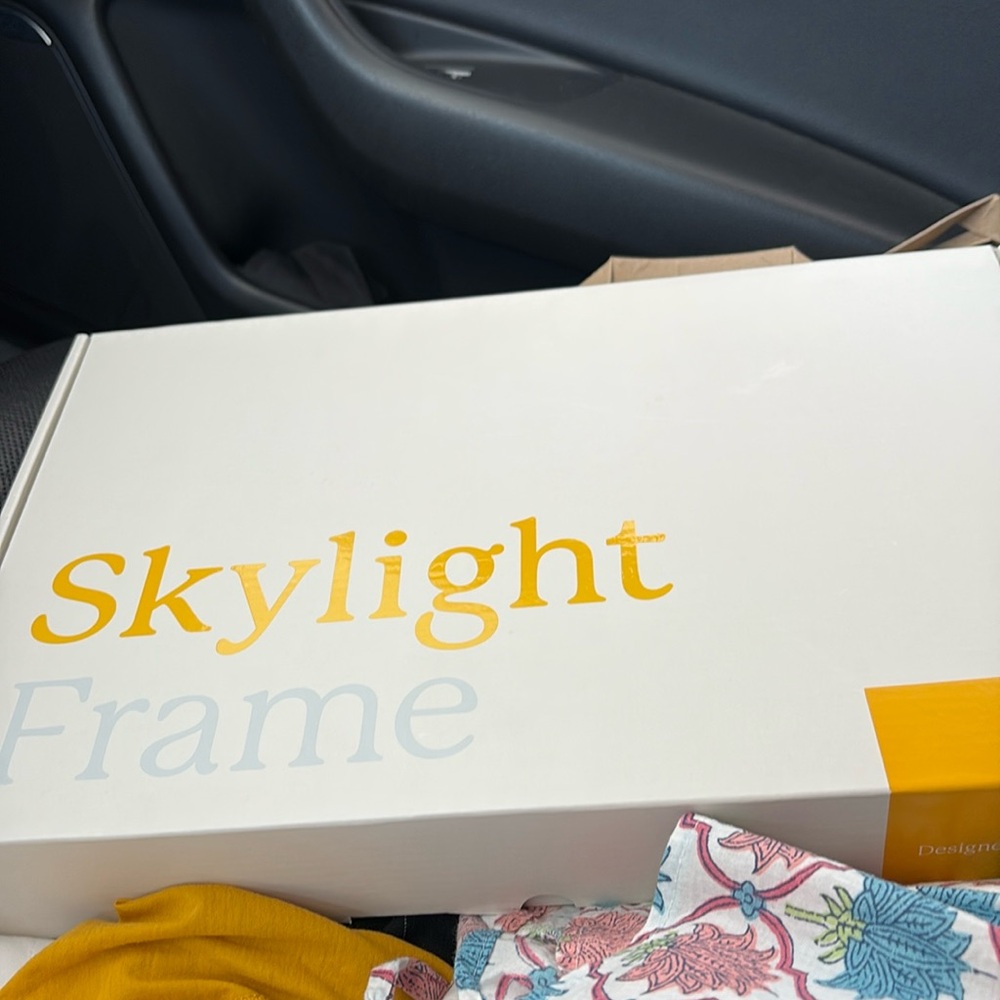 Skylight NEW Picture Frame Black/White